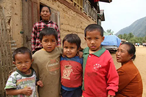 laotian children nong khiauw