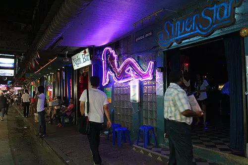 patpong strip of bars, bangkok-bars, bangkok bars, patpong sex bars
