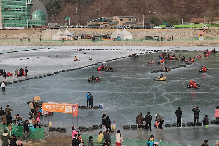 hwacheon snowmobiles