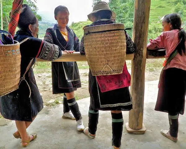 hmong guides, trekking guides sapa