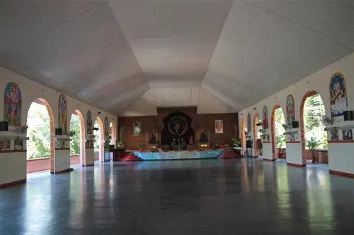 sivananda ashram campus, ashrams in india