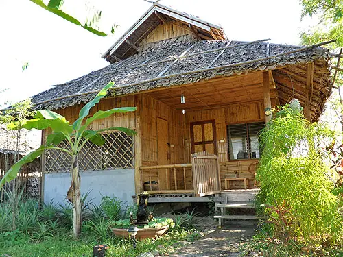 resort bungalow in pai