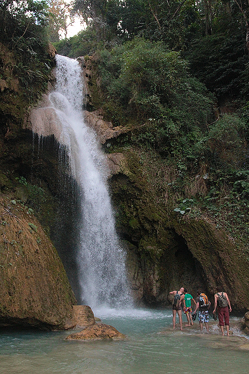 wat si laos waterfalls, top attractions in laos, what to do and see in luang prabang