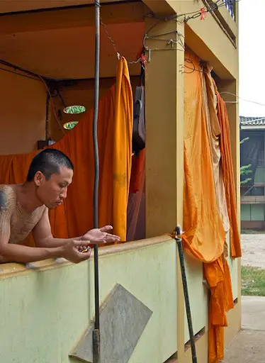  temple monks living space thailand