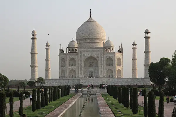 Taj Mahal, getting to the Taj Mahal