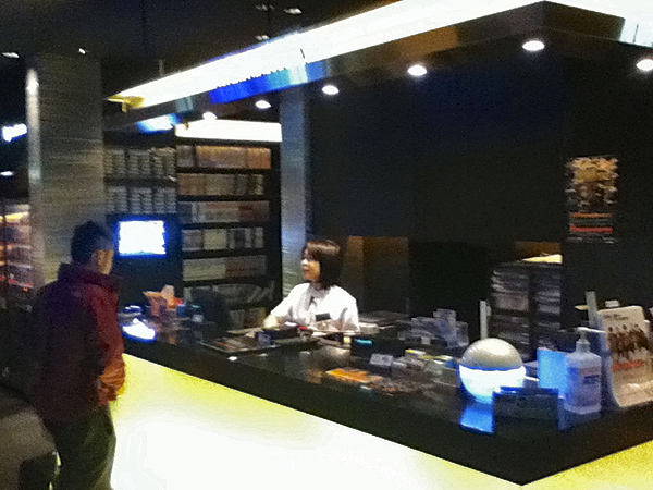 gran bagus manga cafe, what is a manga cafe