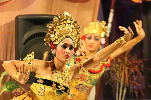 legong dance, balinese traditional dance