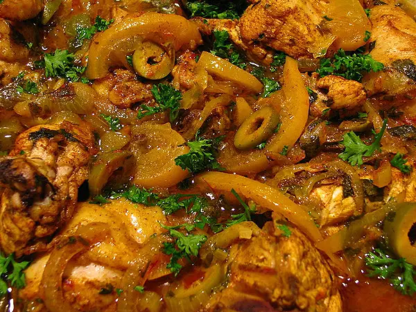 chicken tagine, must try foods in morocco, what to eat in morocco, what to eat in marrakesh, top moroccan dishes