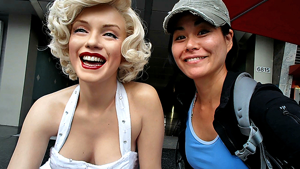Taking a photo with marilyn, hollywood boulevard, Madame Tussauds Wax Museum