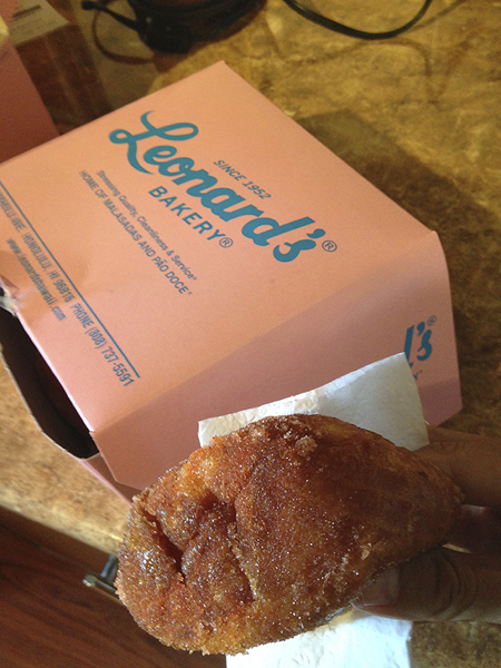 Malasadas, 10 Must Try foods in Hawaii