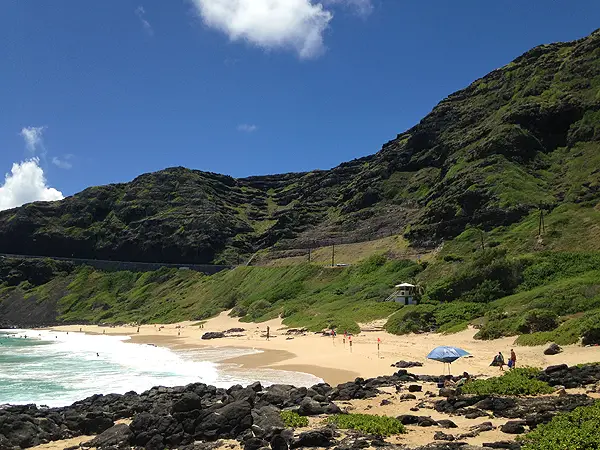 surf pipeline, pipeline beach, banzai pipeline beach hawaii