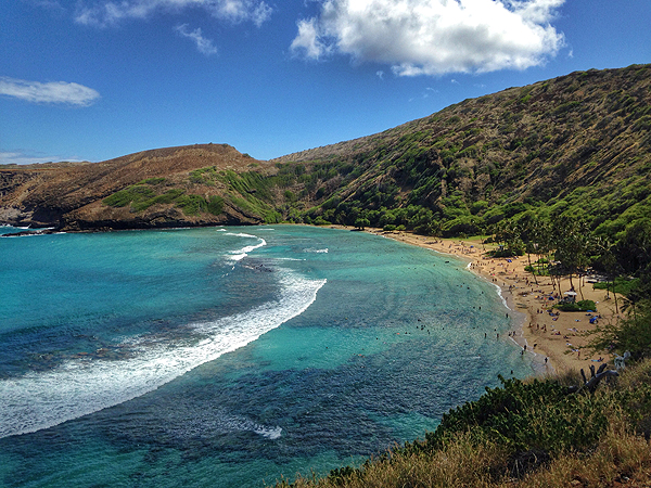 snorkeling at hanauma bay, hanauma bay, best snorkel spots in hawaii