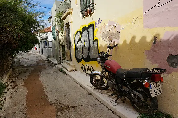 graffiti in athens, graffiti in greece, plaka graffiti, plaka