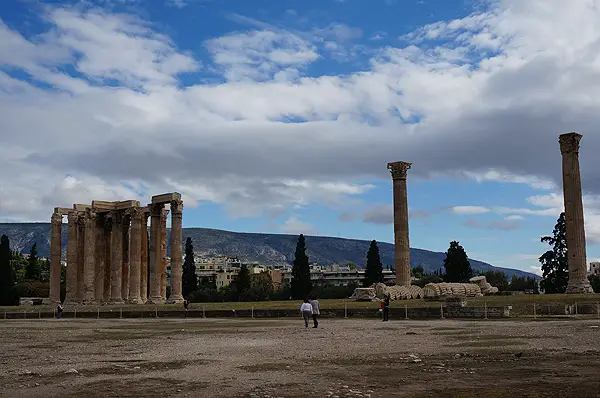 best things to do in athens, athens travel guide, temple of olympian zeus