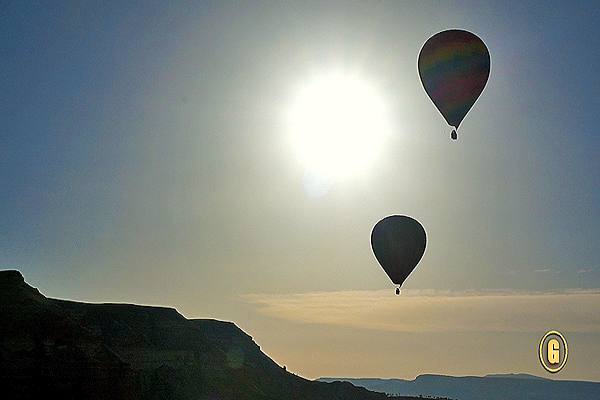 Voyager Balloons.Still005