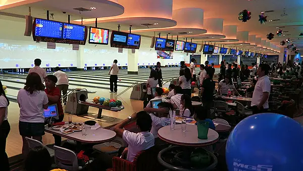 Bowling Alley inside Siam Paragon Cineplex, Siam Paragon theater, siam paragon bowling alley