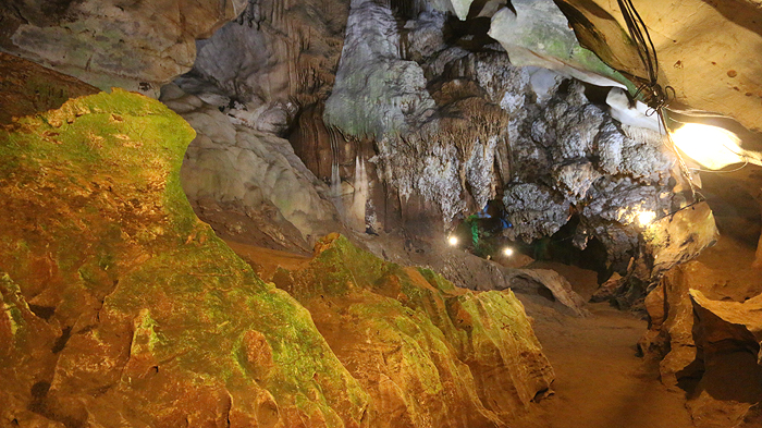 chiang dao cave lights, things to do in chiang dao, top attractions chiang dao