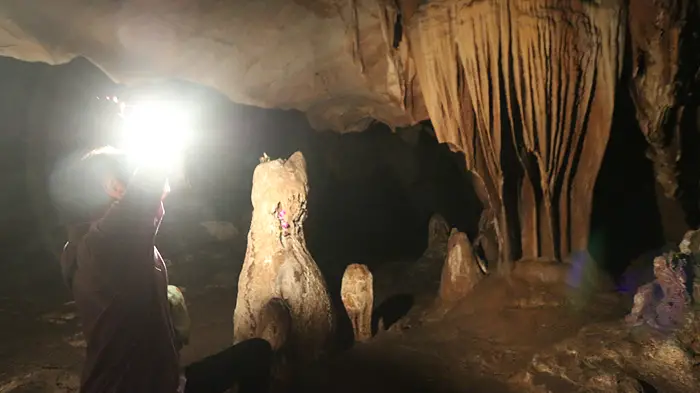 chiang dao cave stalactites, chiang dao cave lights, things to do in chiang dao, top attractions chiang dao things to do in chiang dao, chiang dao thailand, chiang dao cave stalagmites