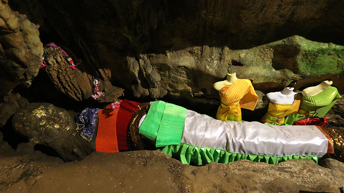 chiang dao cave sarcophogus