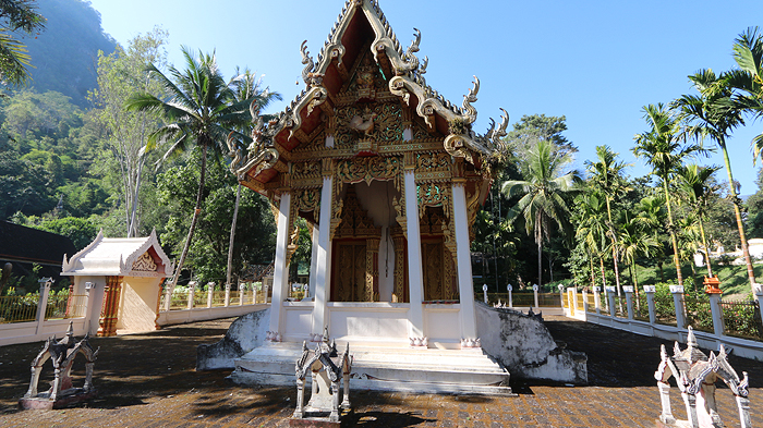 chiang dao temples, chiang dao cave temples