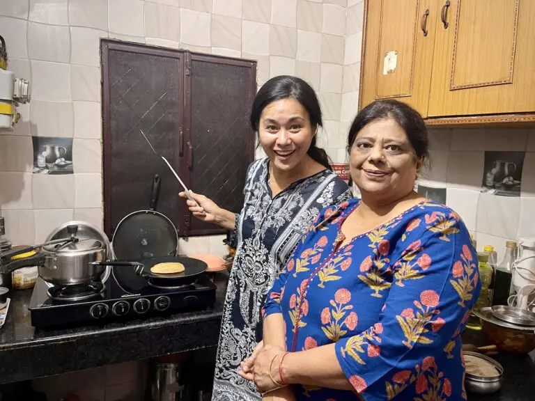 Experience local cooking and dinner at a local home in Delhi