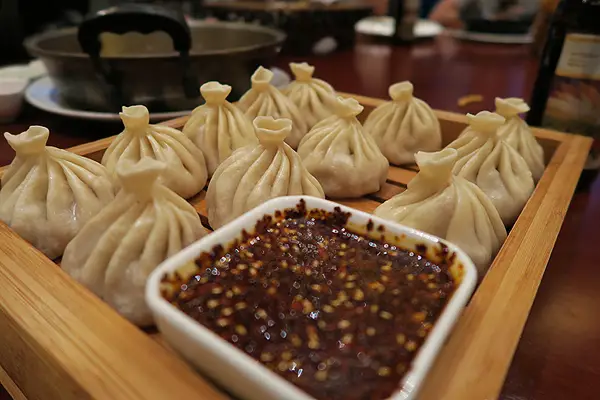 tibetan dumplings in tibetan restaurant in xining, Tibetan yak meat cuisine, qinghai cuisine, xining cuisine, qinghai highlights, qinghai tourism