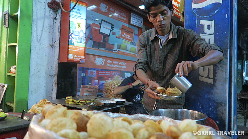 5 must try street foods in Varanasi, Kashi chaat bhandar