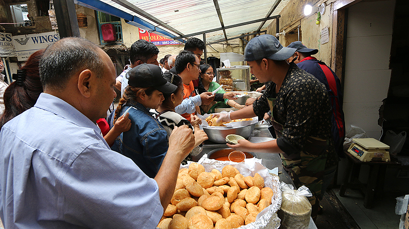 tip top samosas, best samosas in kathmandu