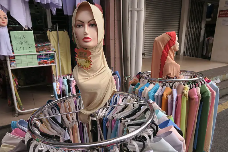 kuching muslim fashion, muslim fashion malaysia, best thing to do in kuching, kuching travel guide, kuching sarawak