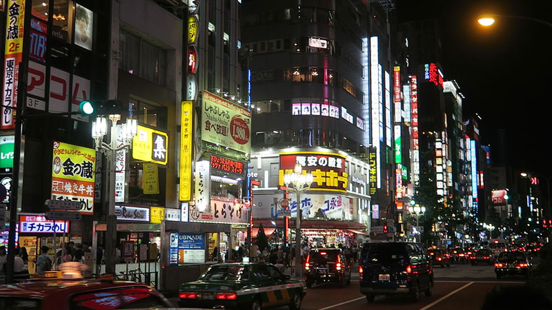 things to know before you go shinjuku, shinjuku travel guide, shinjuku at night