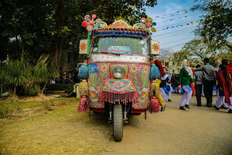 pakistan tuktuk