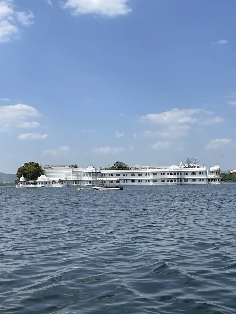 udaipur trip guide_jag mandir lake palace