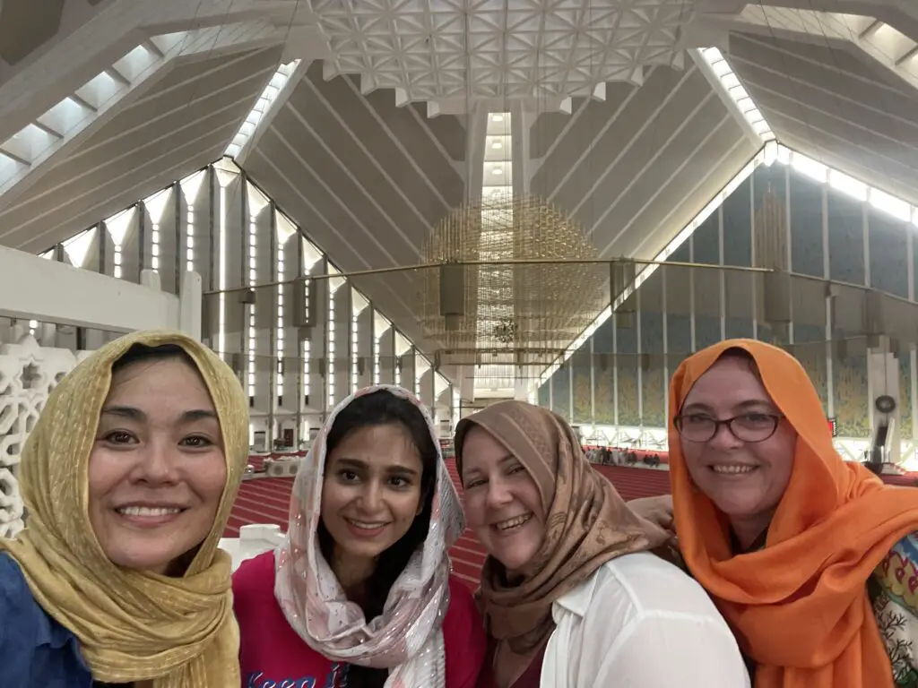 faisal mosque islamabad female group tour